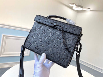 Makersluxe Lu-Vi bags - 4240
