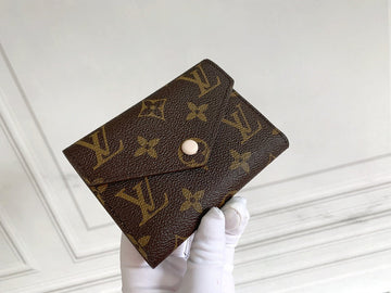 Makersluxe - LOV Wallets - 824