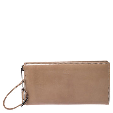 Gucci Light Brown Leather Wristlet Wallet..
