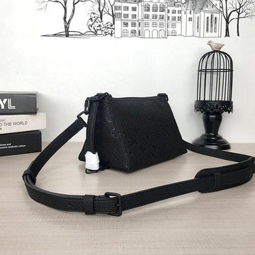 Makersluxe Lu-Vi bags - 3317