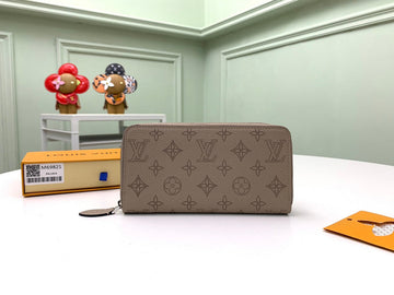 Makersluxe - LOV Wallets - 106