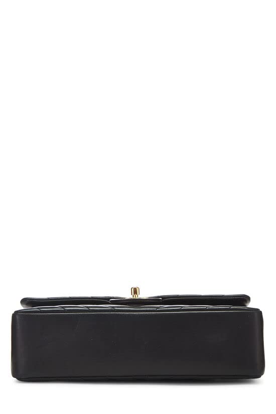 CHANEL,  Black Chevron Lambskin Classic Double Flap Medium, Black