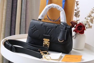 LV Monogram S-lock M46008