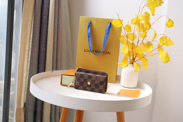 Makersluxe - LOV Wallets - 065