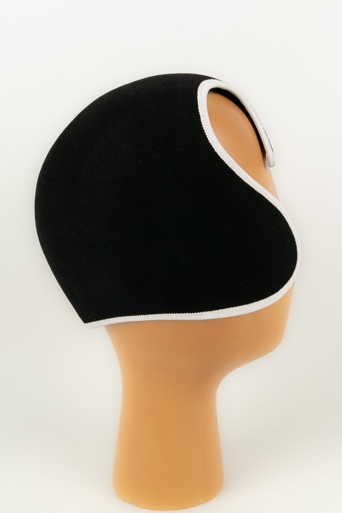 Chapeau Kris Van Assche