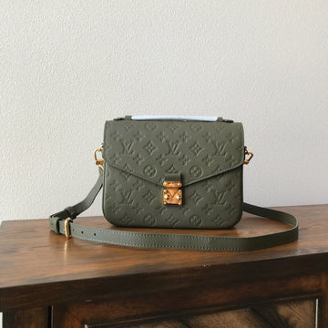 Makersluxes - Latest - 2278
