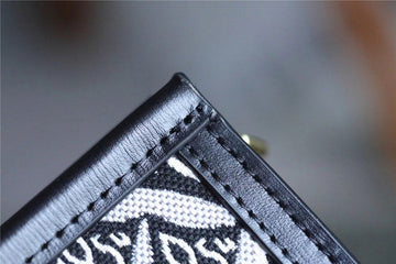 Makersluxe - LOV Handbags - 132