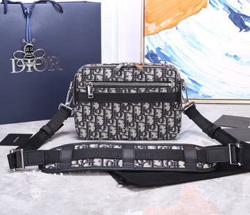 Makersluxe - DOR Women Bags - 573