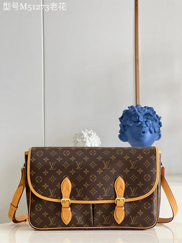 makersluxe - LOV Bags - 495