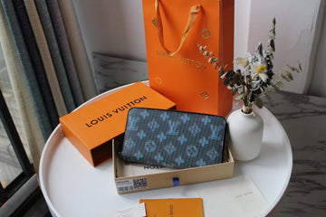 Makersluxe - LOV Wallets - 242