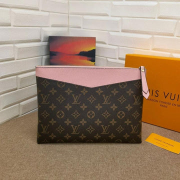 Makersluxe - Pochette Monogram Clutch Pink