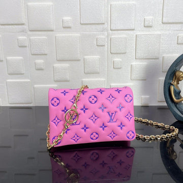 LV Pochette Coussin Monogram m80742