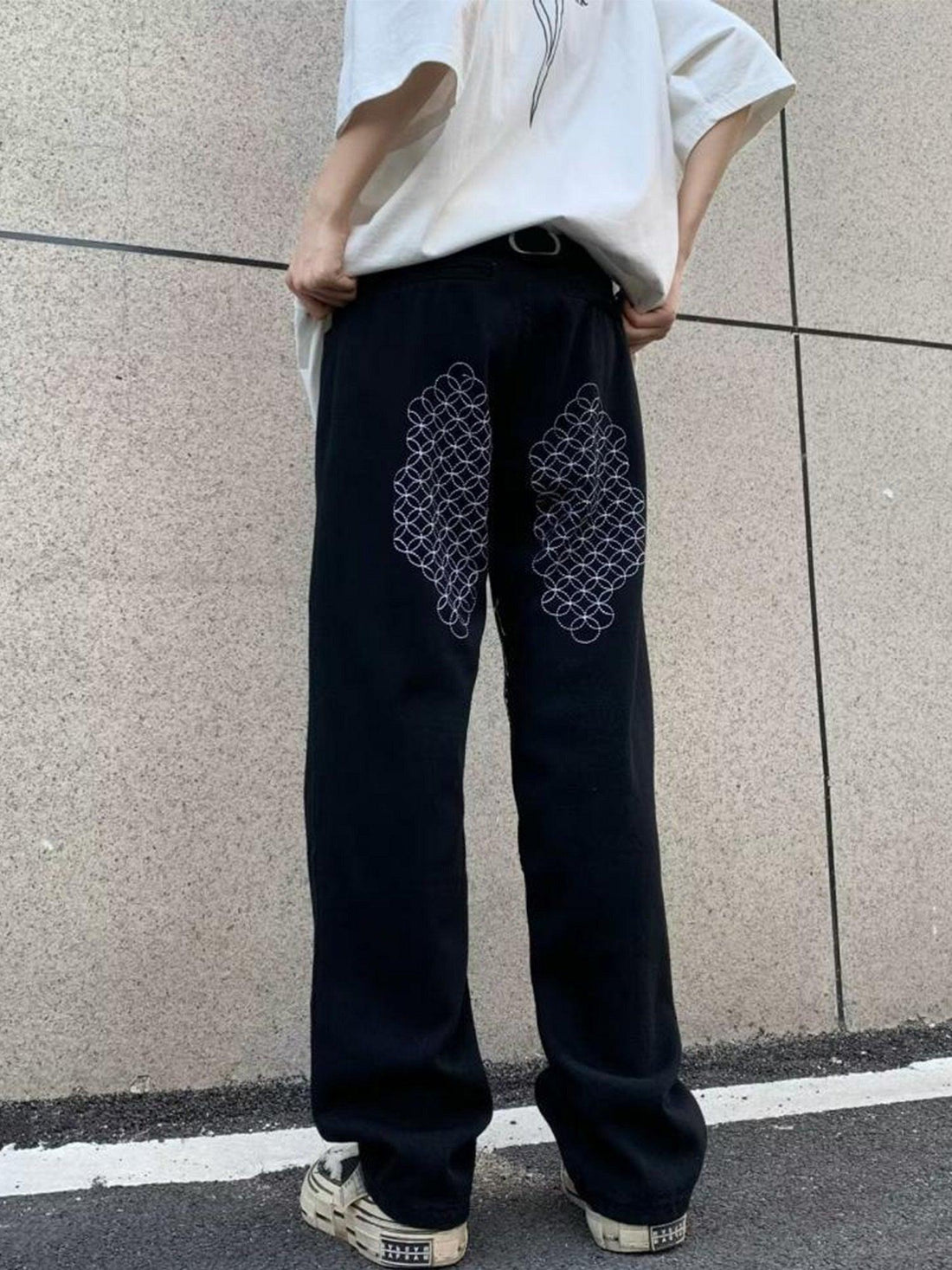 Makersluxe American High Street Embroidered Design Jeans