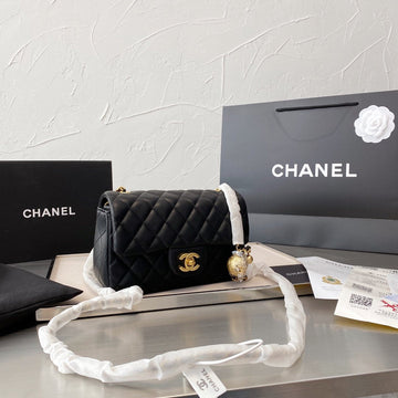 Designer bags by Chanel 047
