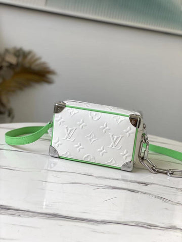 LV MONOGRAM M44480