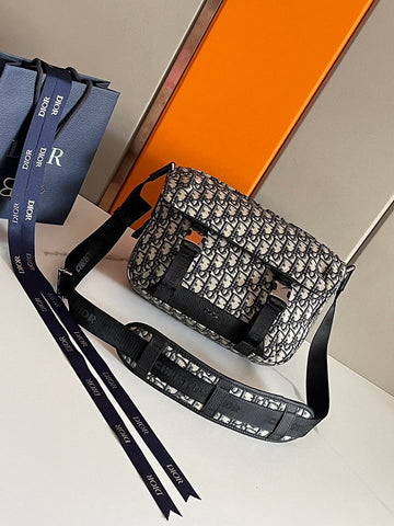 Makersluxe - DOR Women Bags - 561