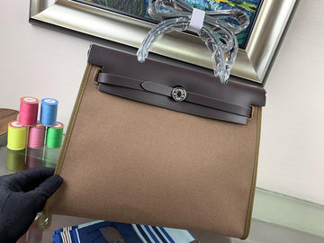 Makersluxe - HMS Bags - 1962