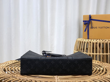 Makersluxe LOV Men Business Bags - 009