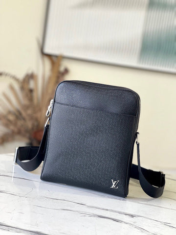 Makersluxe Lu-Vi bags - 4461