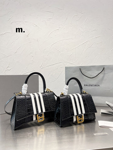 Makersluxe - BGA2 Bags - 071