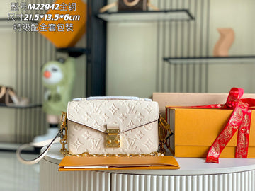makersluxe - LOV Bags - 334