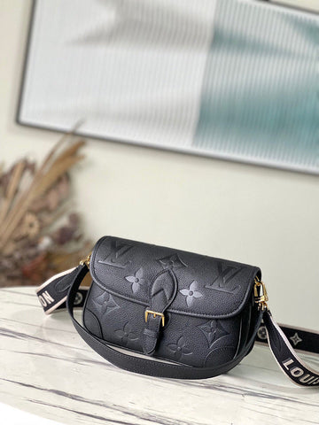 Makersluxe Lu-Vi bags - 4133