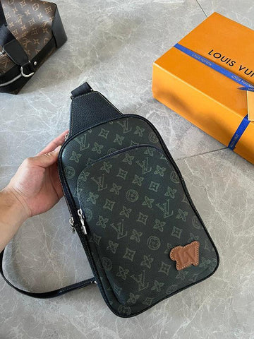 BFWD - LOV Bags - 2035