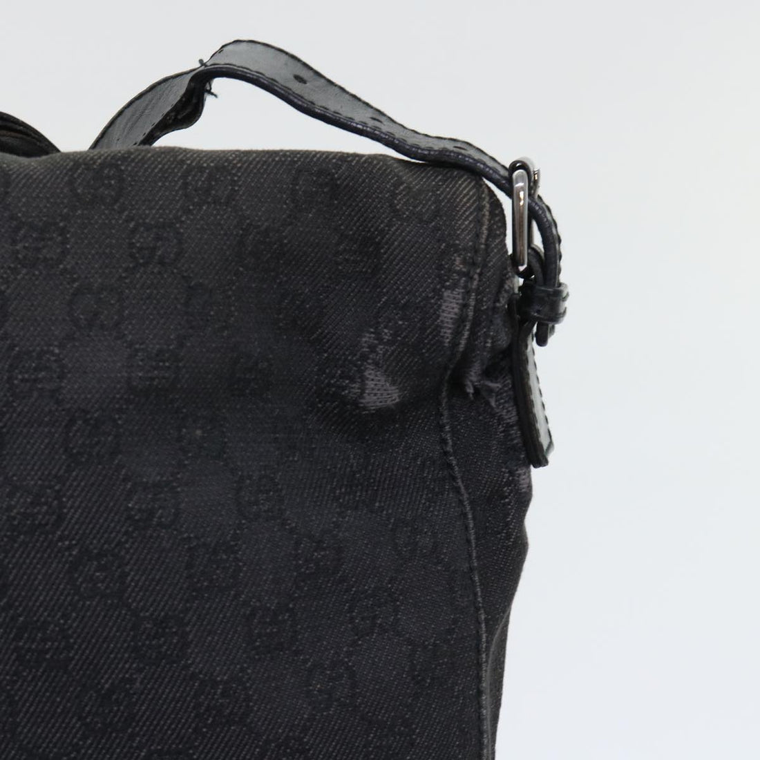 GUCCI GG Canvas Shoulder Bag Black 101654 52265