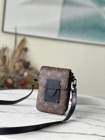Makersluxe Lu-Vi bags - 4898