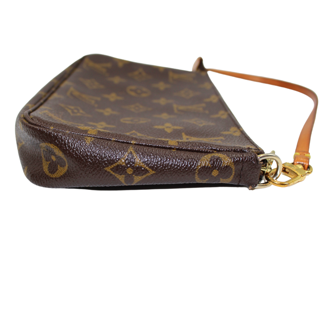 Louis Vuitton Pochette