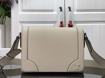 LOV - Makersluxes - 2202