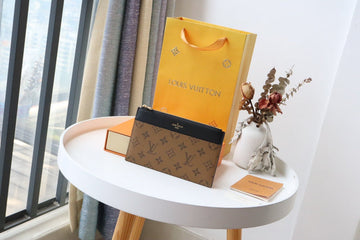 Makersluxe - LOV Wallets - 648