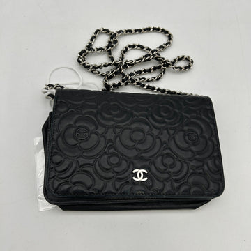 Chanel Camellia Wallet On Chain - Black Clutches, Handbags LA32119