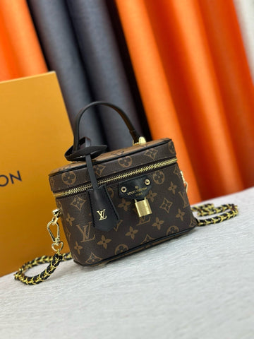 LV Vanity Chain Pouch