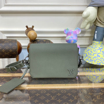 Makersluxe Lu-Vi bags - 2747