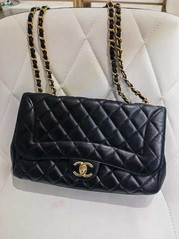 Chanel Mademoiselle Chic Flap Bag Quilted Lambskin B5-34