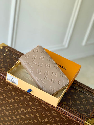 Makersluxe LOV Wallets - 345