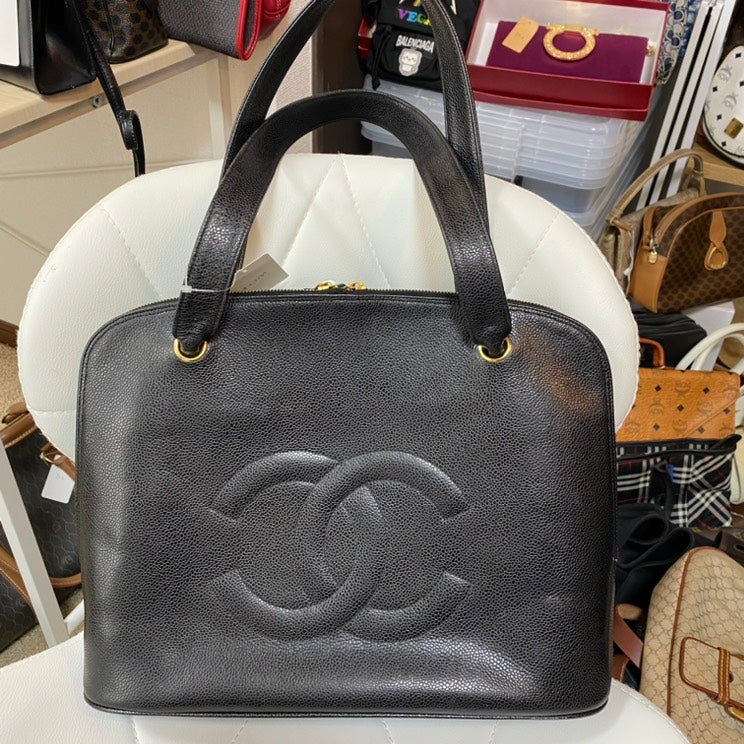 Chanel Vintage Black Leather Shoulder Bag Medium