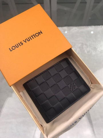 LOV - Makersluxes - 2700