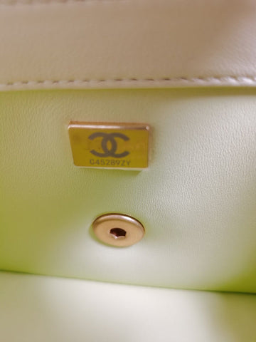Size:20.0x13.0x7.0cm