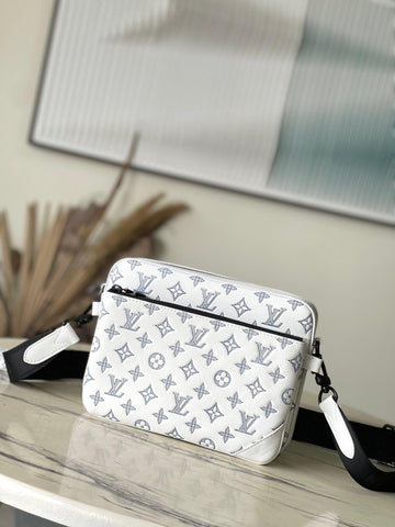 LV Monogram Shadow M24753