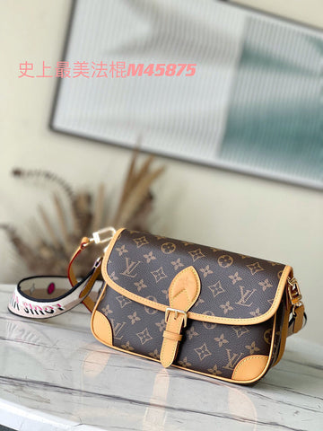 Makersluxe Lu-Vi bags - 4350