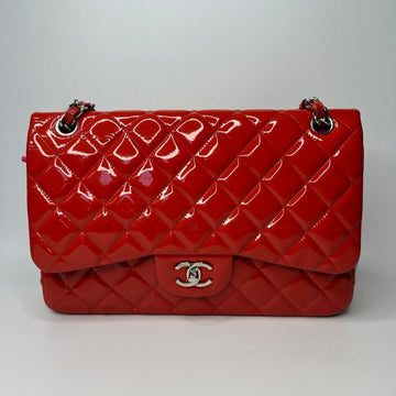 Preloved Chanel classic flap bag patent leather red -NG102764