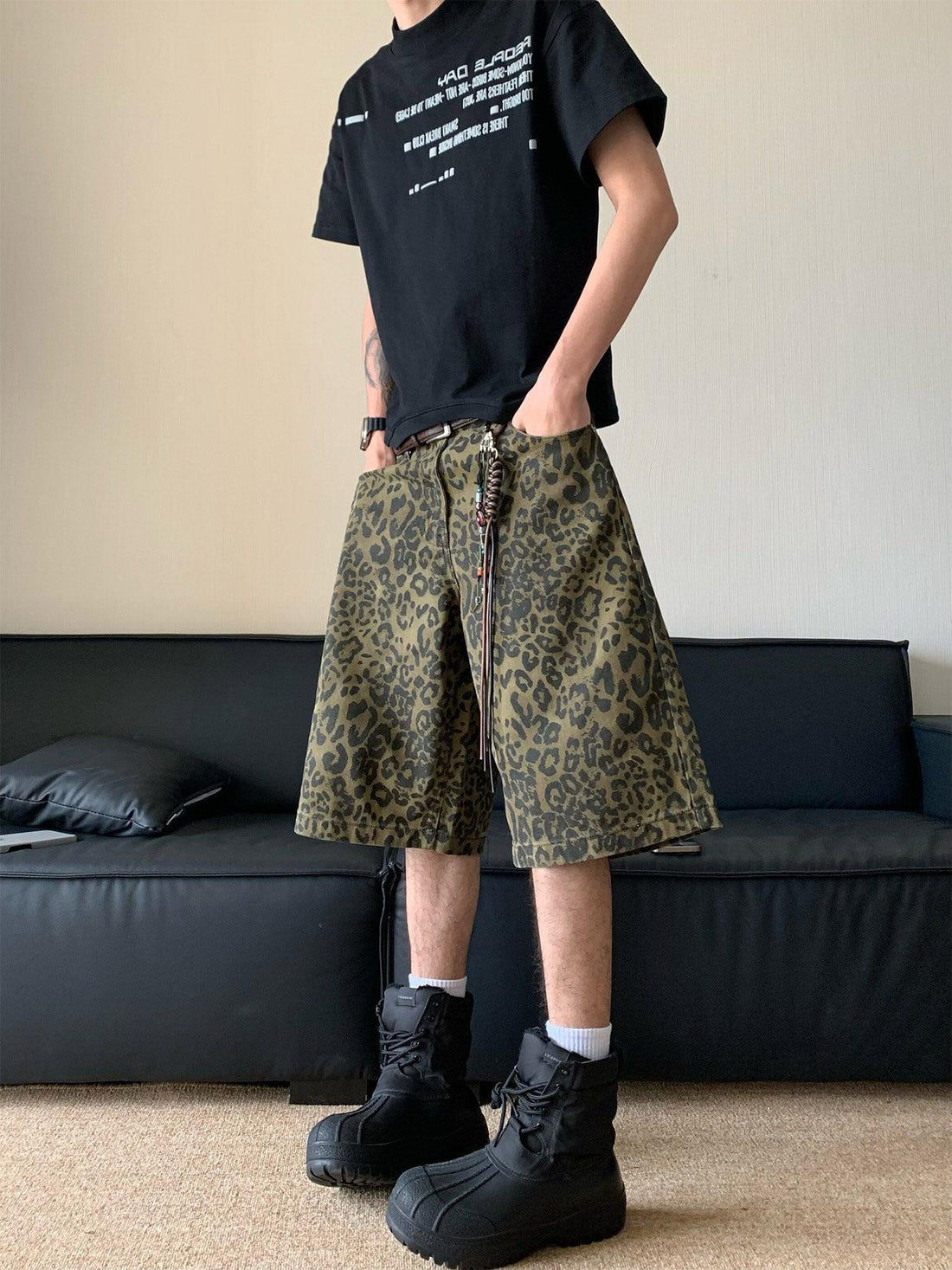 Makersluxe Vintage Leopard Print Cropped Trousers Jort - 2149
