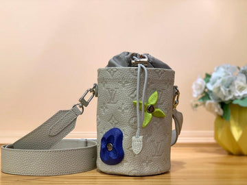 BFWD - LOV Bags - 1821