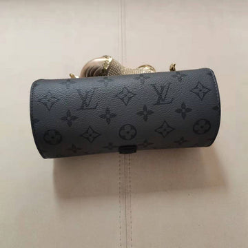LOV - Makersluxes - 1760