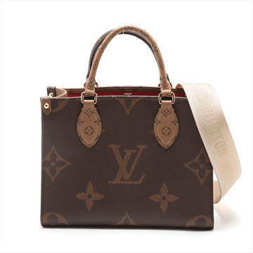 Louis Vuitton Monogram Giant Reversee On The Go PM M46373