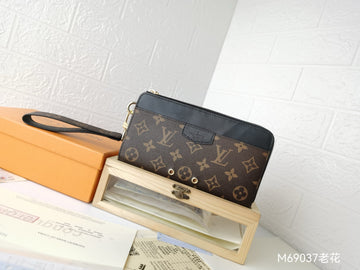 LV Zippy Wallet