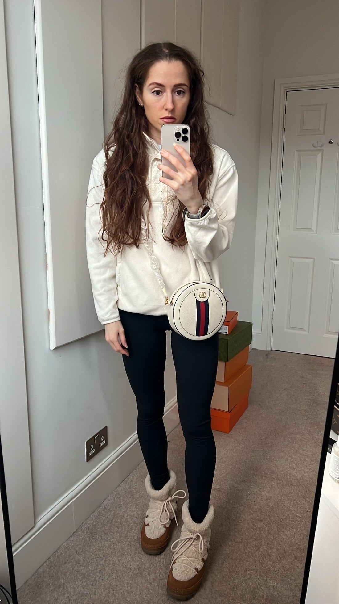 Gucci GG Round White Ophidia Small Shoulder Bag