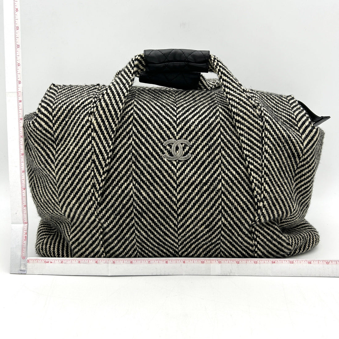 CHANEL Wool Calfskin CC Chevron All Day Long Boston Black White ITAVO2T77FXD